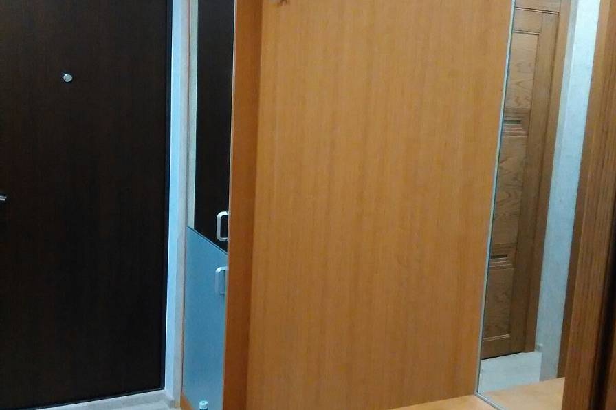 Комплект мебели для прихожей.
