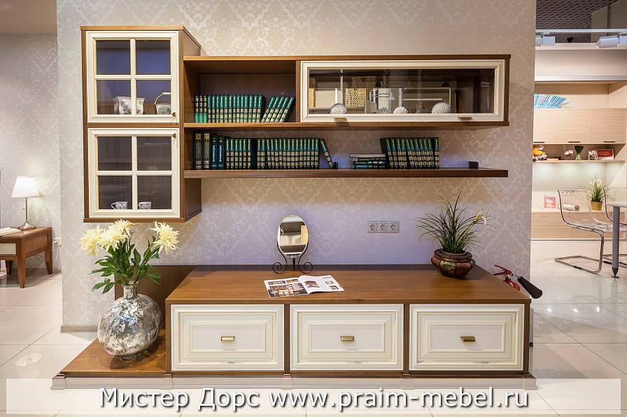 Классическая гостиная для маленькой комнаты