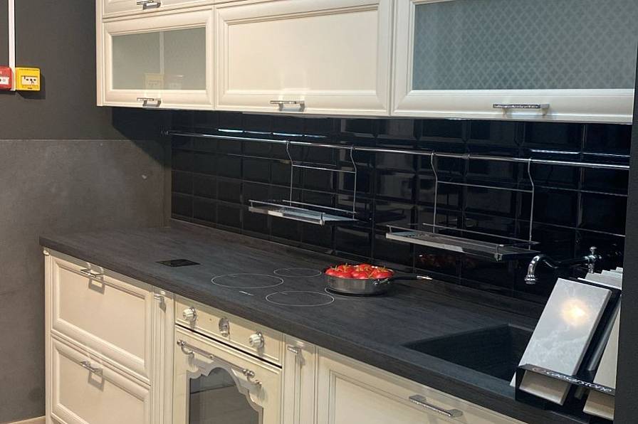 ИТАЛЬЯНСКАЯ КЛАССИКА/белая