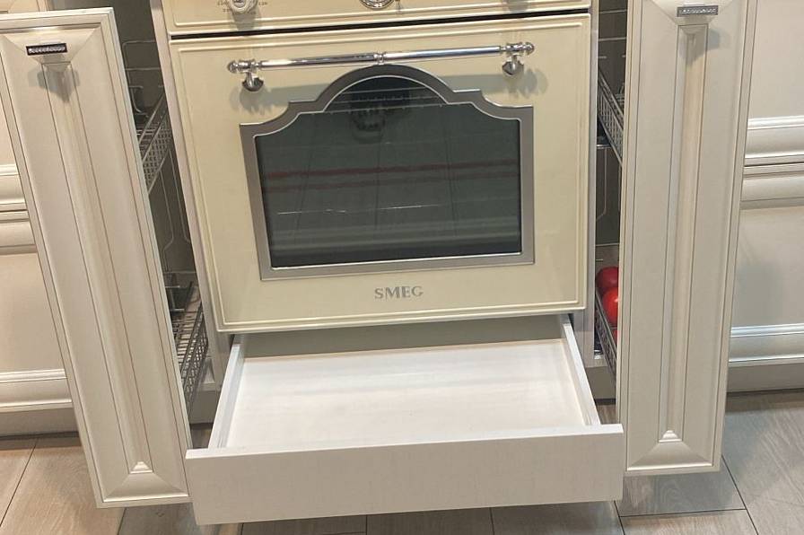 ИТАЛЬЯНСКАЯ КЛАССИКА/белая