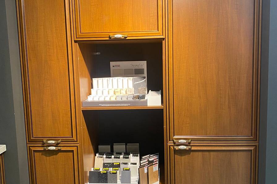 Кухня Классика Мистер Дорс/Орех Антик